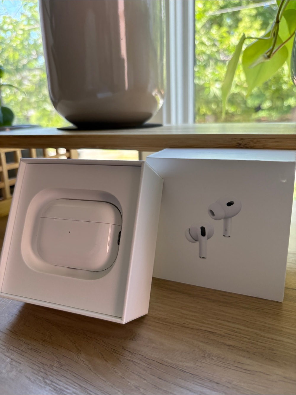 Apple AirPods Pro 2nd Generation Wireless Earbuds in White